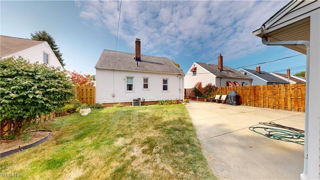 317 E 330th Street, Willowick, OH 44095