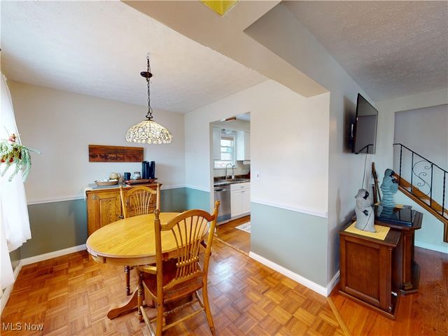 317 E 330th Street, Willowick, OH 44095