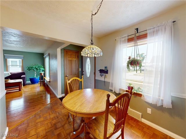 317 E 330th Street, Willowick, OH 44095