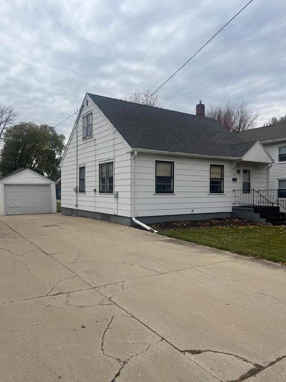 219 CLEVELAND STREET, Brillion, WI 54110