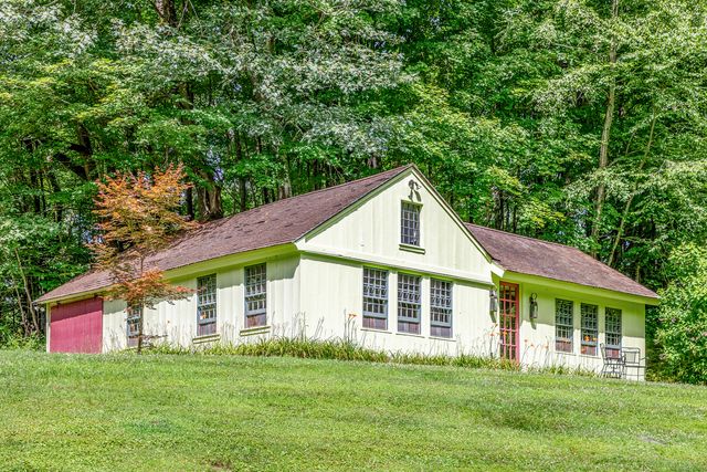 50 Southbury Road, Roxbury, CT 06783