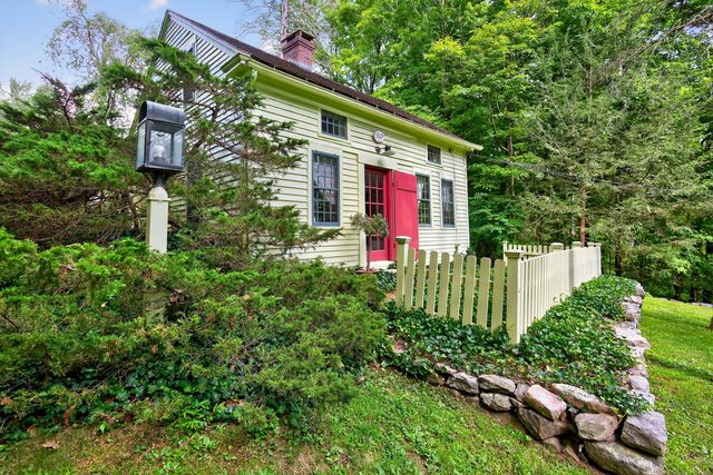 50 Southbury Road, Roxbury, CT 06783