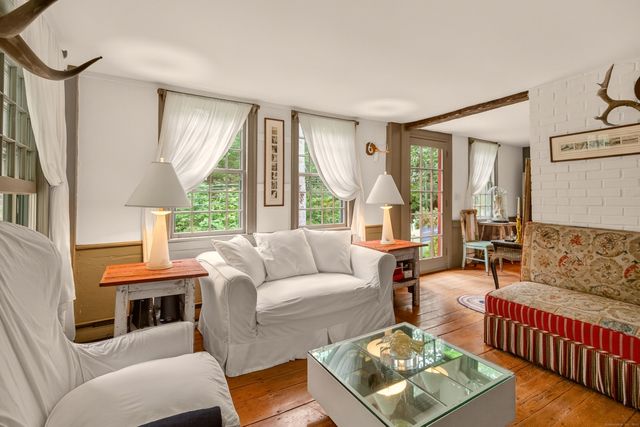 50 Southbury Road, Roxbury, CT 06783