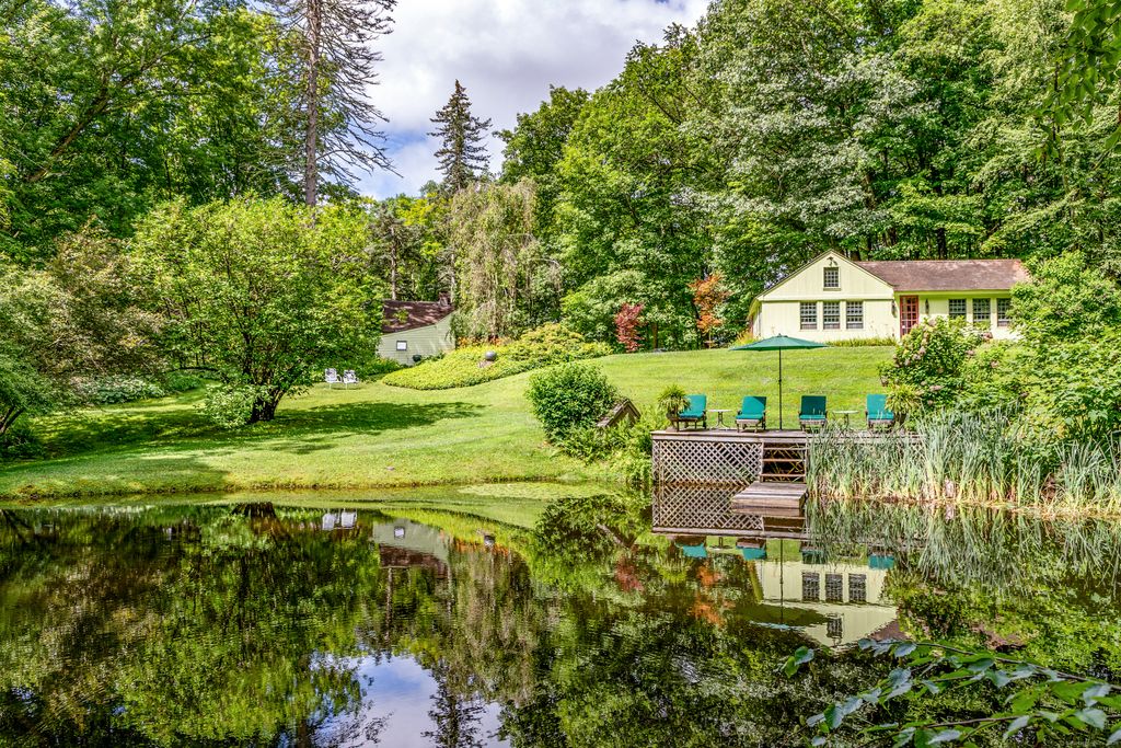 50 Southbury Road, Roxbury, CT 06783