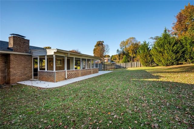2857 Fontainebleau Drive, Doraville, GA 30360