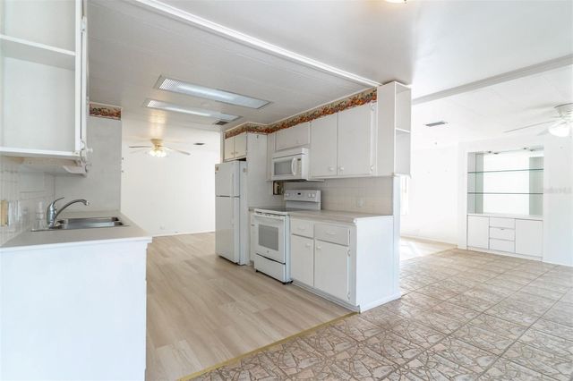 320 N FOREST BOULEVARD, Lake Mary, FL 32746