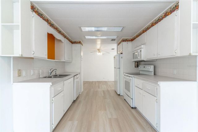 320 N FOREST BOULEVARD, Lake Mary, FL 32746