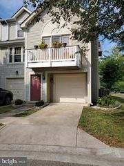 9411 NICKLAUS LN #62, Laurel, MD 20708