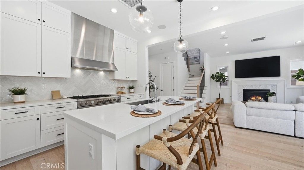 Image 20 of property listing at 2420 Sebald, Redondo Beach, CA 90278