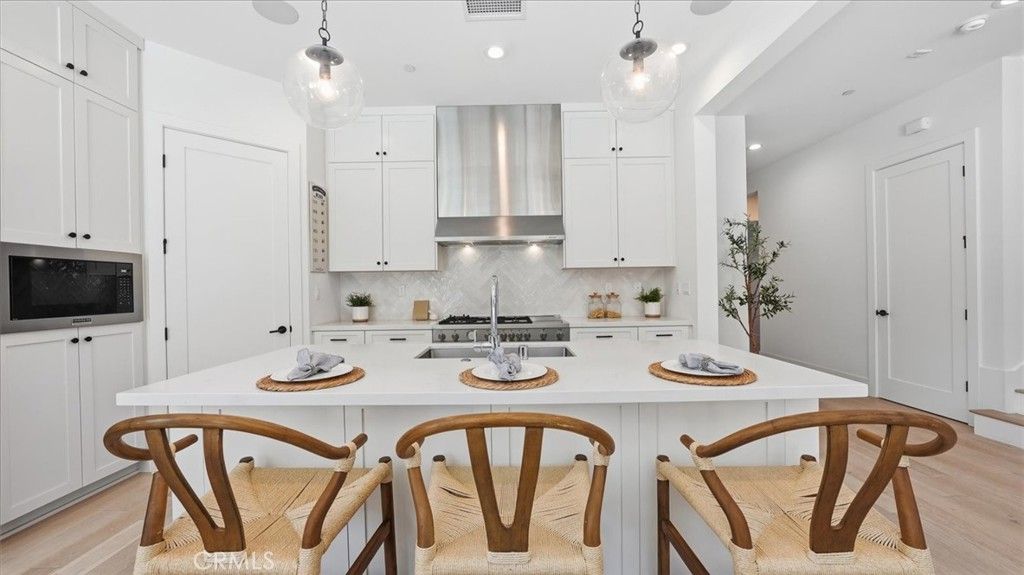 Image 21 of property listing at 2420 Sebald, Redondo Beach, CA 90278