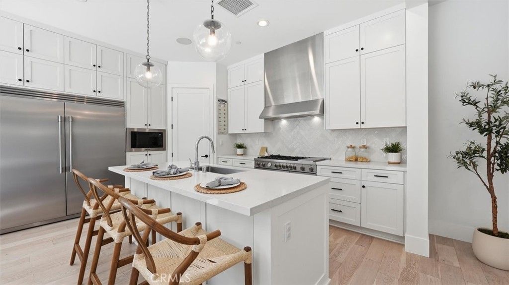 Image 23 of property listing at 2420 Sebald, Redondo Beach, CA 90278