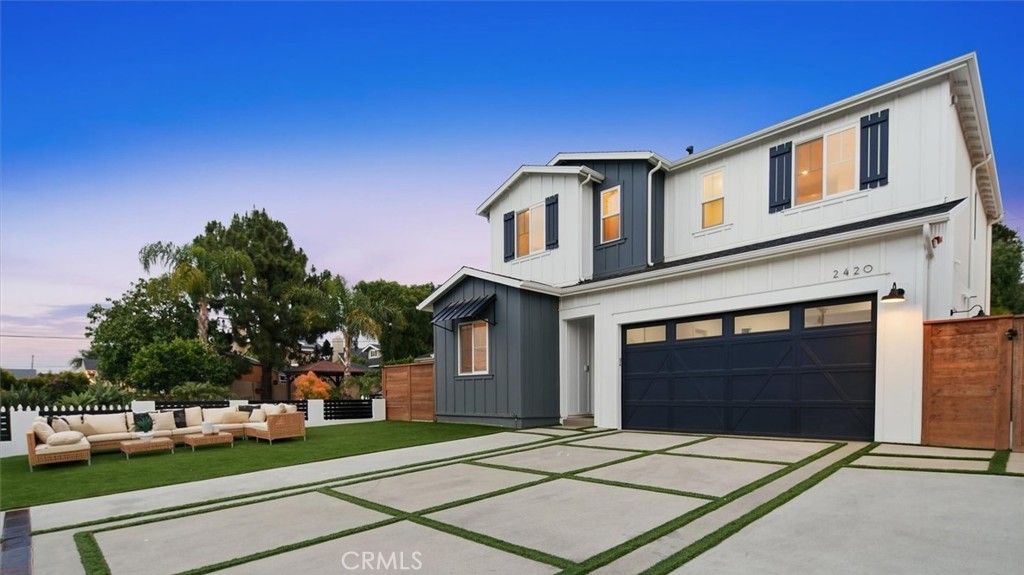 Image 3 of property listing at 2420 Sebald, Redondo Beach, CA 90278