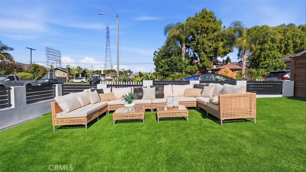 Image 41 of property listing at 2420 Sebald, Redondo Beach, CA 90278
