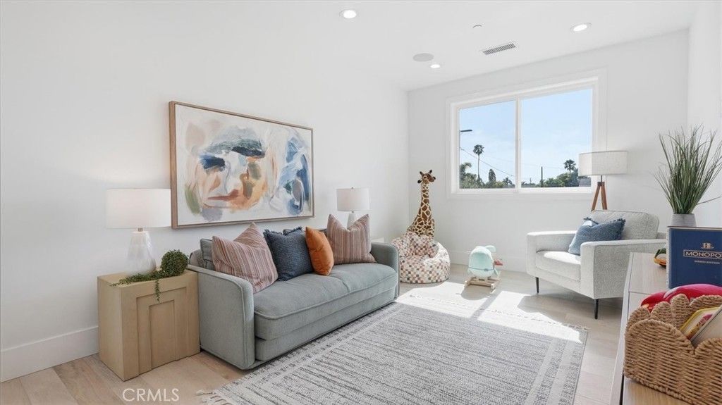 Image 47 of property listing at 2420 Sebald, Redondo Beach, CA 90278