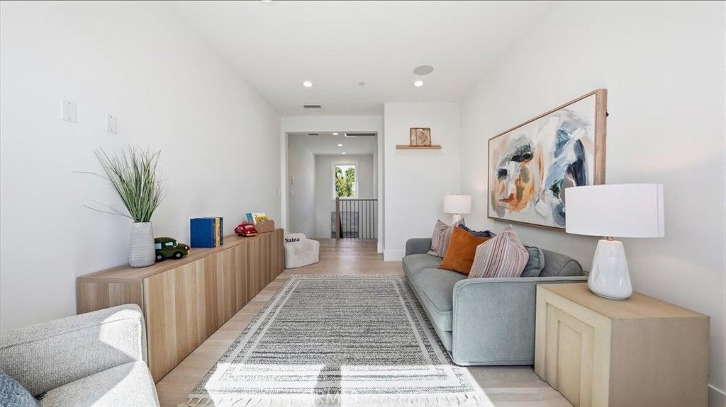 Image 48 of property listing at 2420 Sebald, Redondo Beach, CA 90278