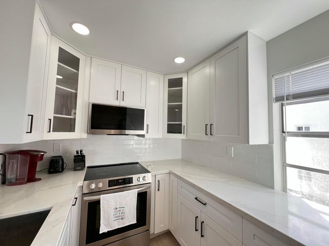 698 Normandy Lane O, Delray Beach, FL 33484