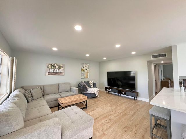 698 Normandy Lane O, Delray Beach, FL 33484