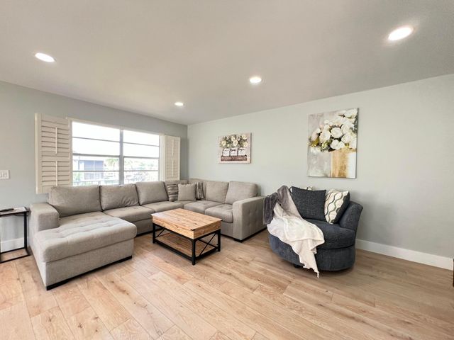 698 Normandy Lane O, Delray Beach, FL 33484