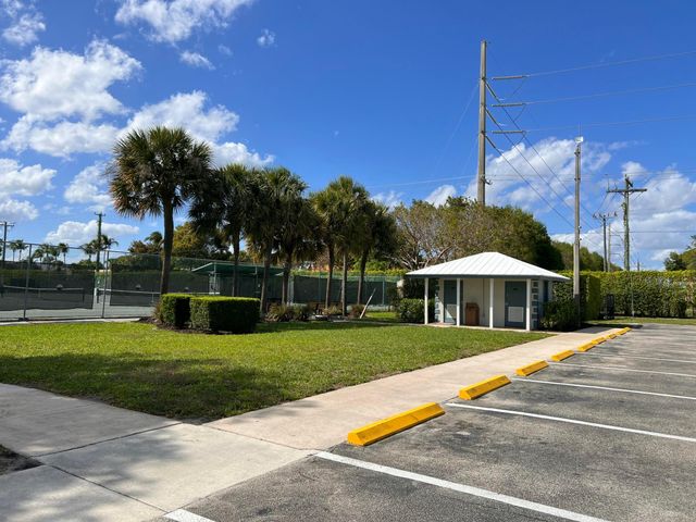 698 Normandy Lane O, Delray Beach, FL 33484