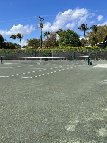 698 Normandy Lane O, Delray Beach, FL 33484