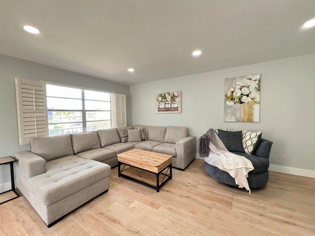 698 Normandy Lane O, Delray Beach, FL 33484