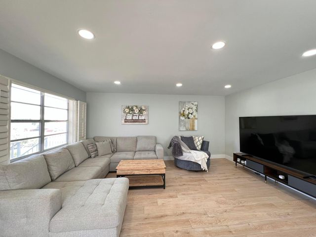 698 Normandy Lane O, Delray Beach, FL 33484