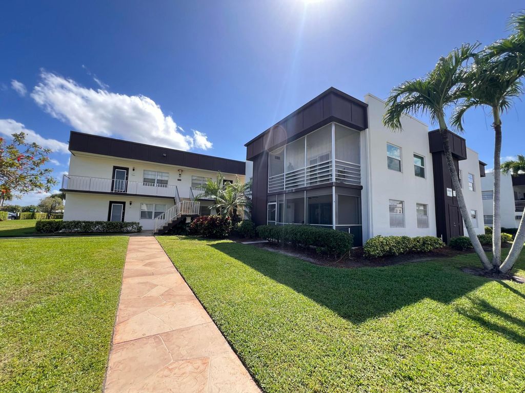 698 Normandy Lane O, Delray Beach, FL 33484