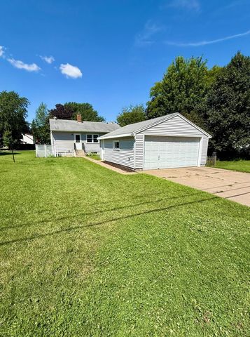 615 2nd Avenue NW, New Brighton, MN 55112