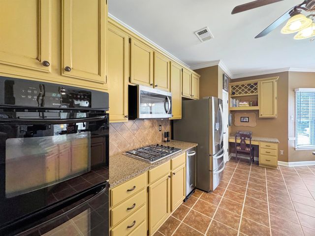 2620 SWEET OAKS CIR, Germantown, TN 38138