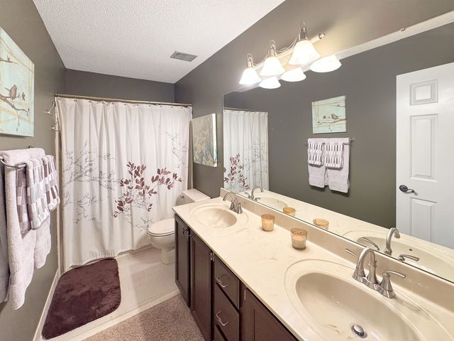 2620 SWEET OAKS CIR, Germantown, TN 38138