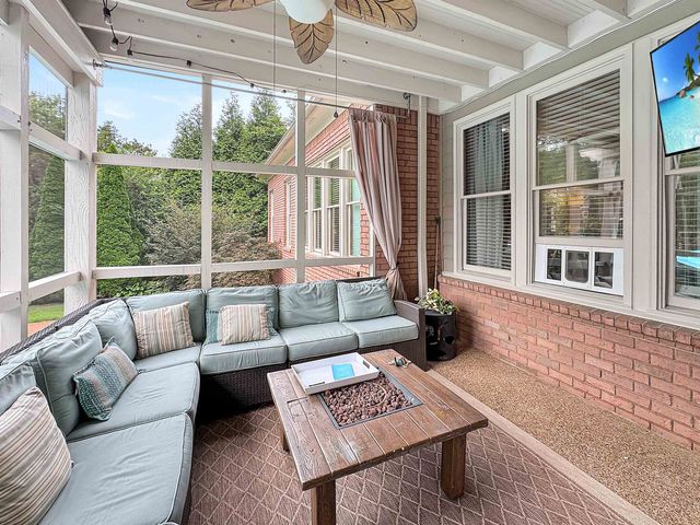 2620 SWEET OAKS CIR, Germantown, TN 38138