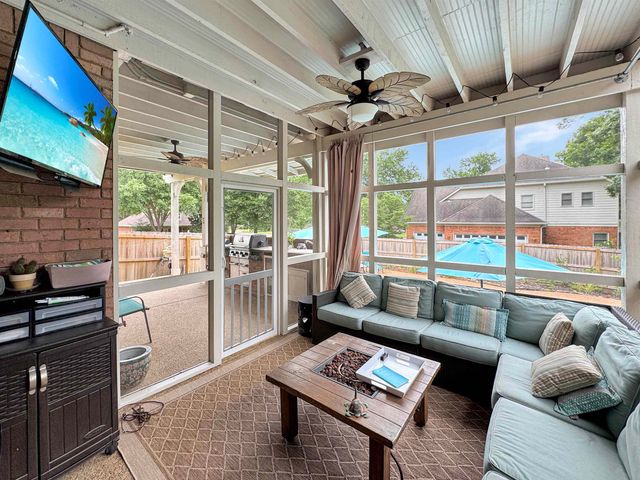 2620 SWEET OAKS CIR, Germantown, TN 38138