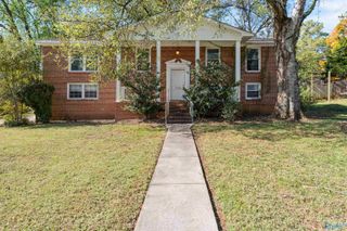 7628 Fleming Hills Drive SW, Huntsville, AL 35802