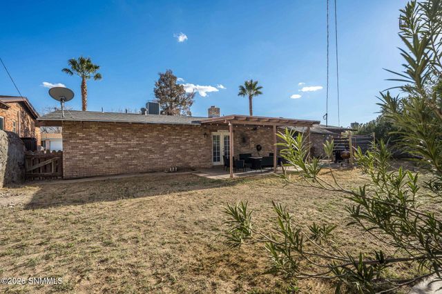 1015 Ferndale Drive, Las Cruces, NM 88005
