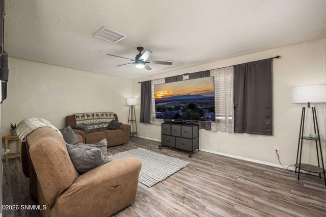 1015 Ferndale Drive, Las Cruces, NM 88005