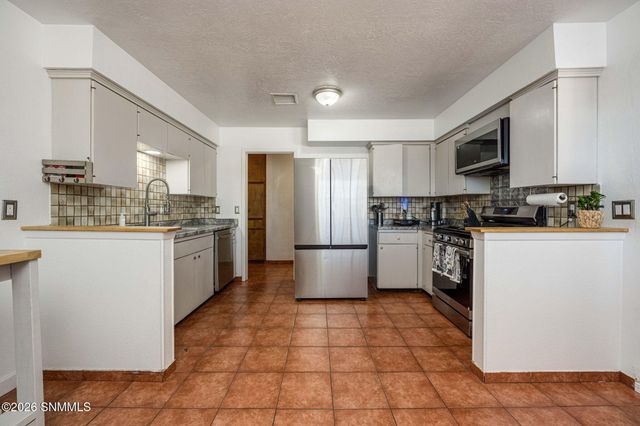 1015 Ferndale Drive, Las Cruces, NM 88005