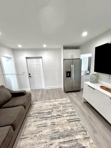 15001 Leisure Dr 2, Homestead, FL 33033