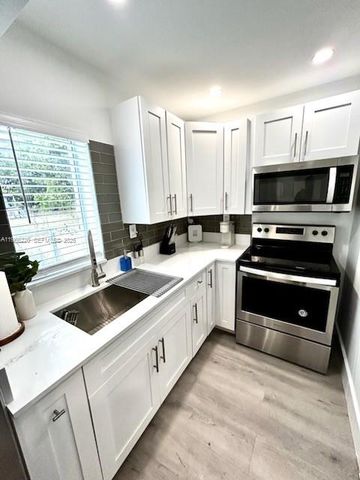 15001 Leisure Dr 2, Homestead, FL 33033