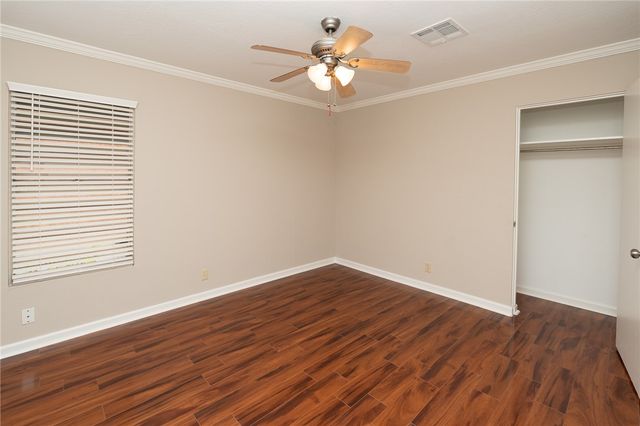 4213 Dolphin Pl, Corpus Christi, TX 78411