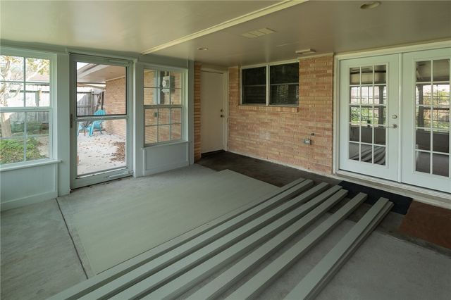 4213 Dolphin Pl, Corpus Christi, TX 78411