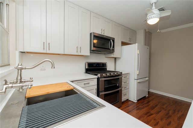 4213 Dolphin Pl, Corpus Christi, TX 78411