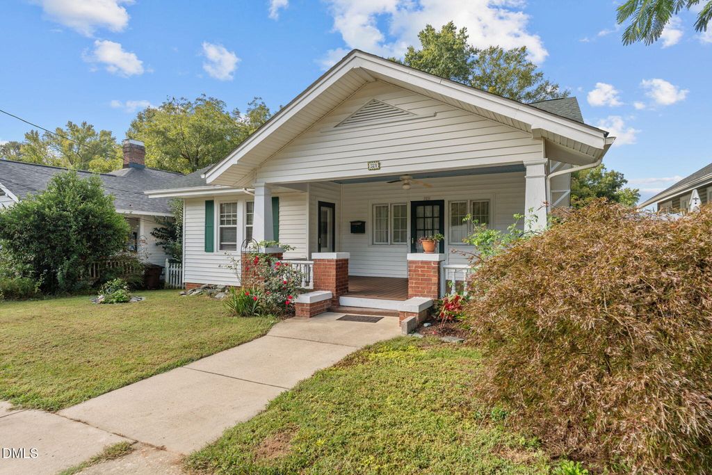 321 N Steele Street, Sanford, NC 27330