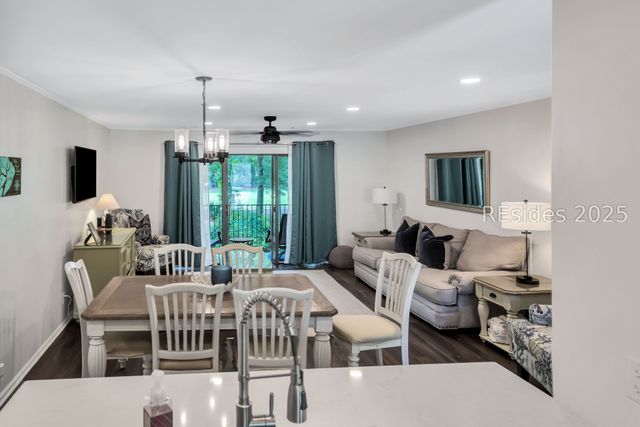 2 Wimbledon Ct Apt 209, Hilton Head Island, SC 29928
