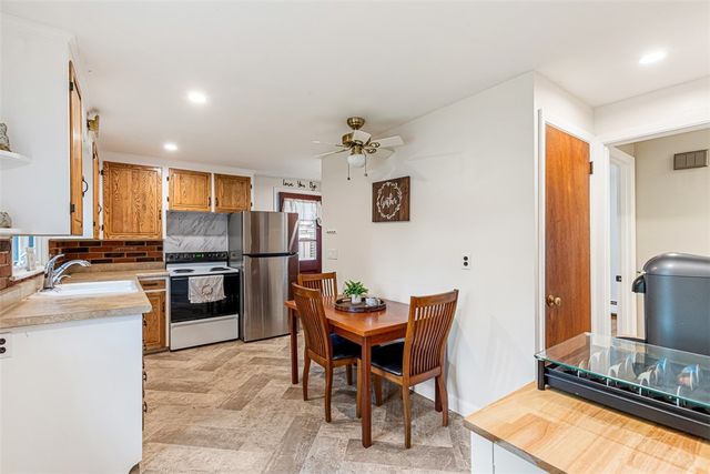 48 Barker Street, Warwick, RI 02888