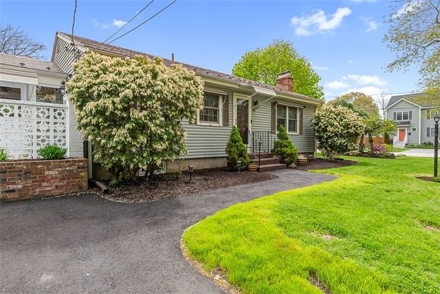 48 Barker Street, Warwick, RI 02888