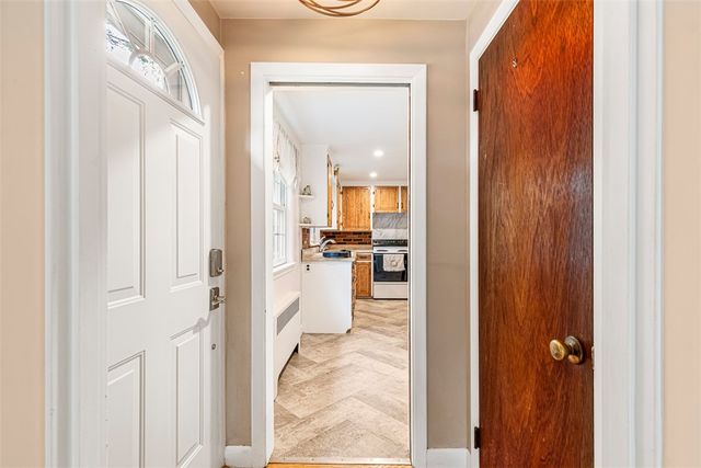 48 Barker Street, Warwick, RI 02888