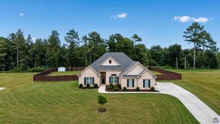 240 Lannington Drive, Lizella, GA 31052