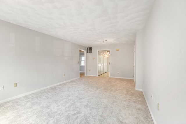 396 Boston Rd 302, Billerica, MA 01821