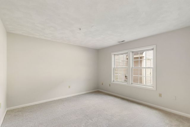 396 Boston Rd 302, Billerica, MA 01821