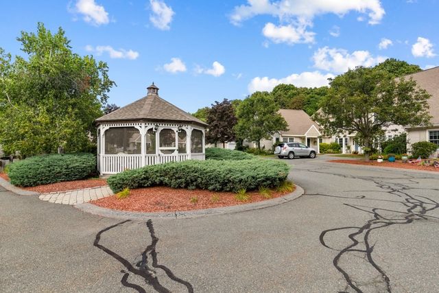 396 Boston Rd 302, Billerica, MA 01821
